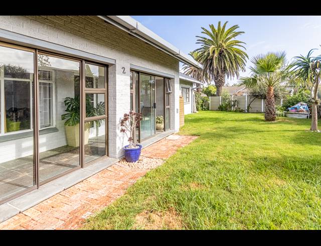 5 BEDROOM FREESTANDING SOLD IN VAN RIEBEECKSTRAND